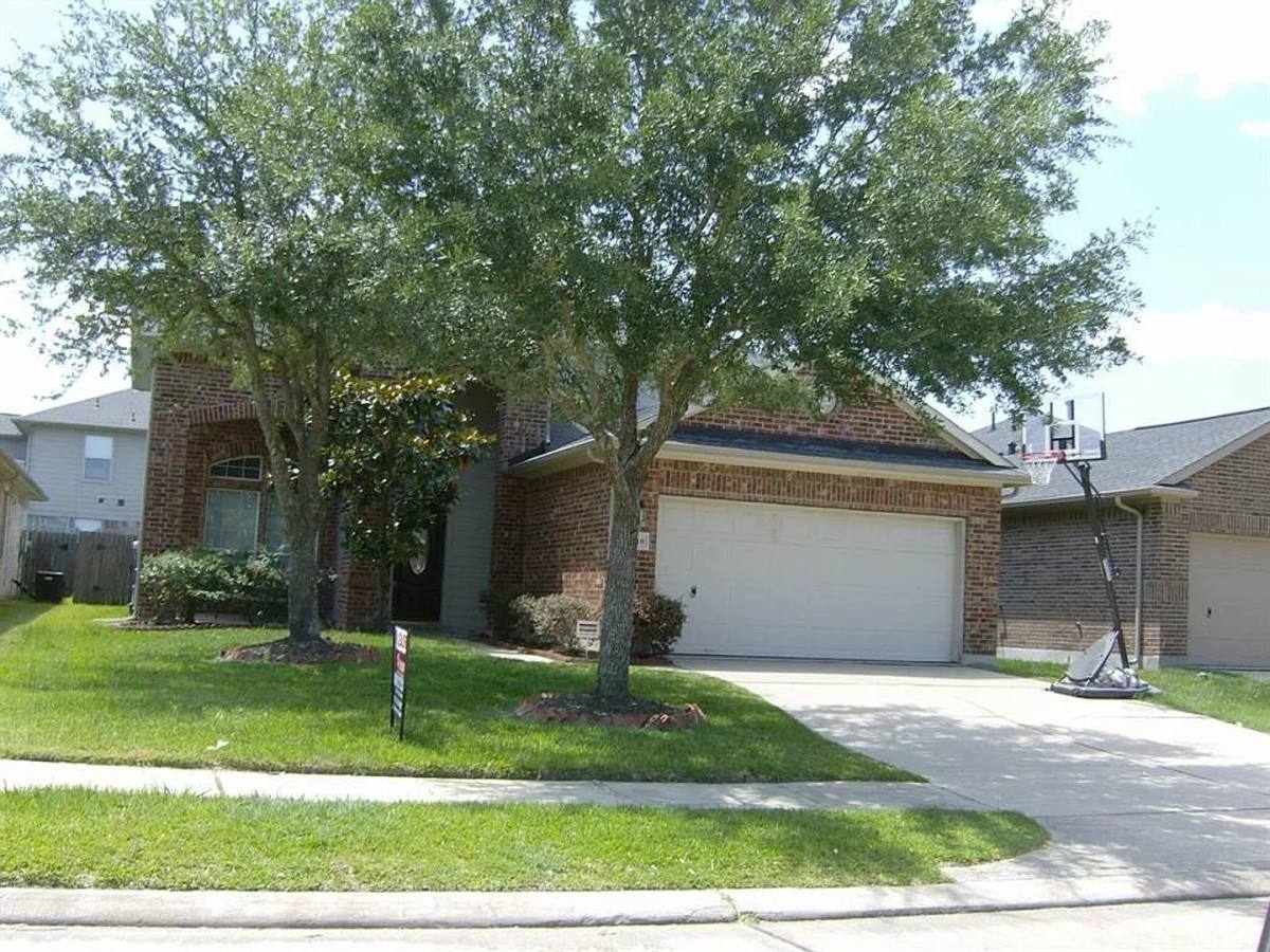 House for rent at 2710 Shallow Falls Court, Pearland, TX 77584