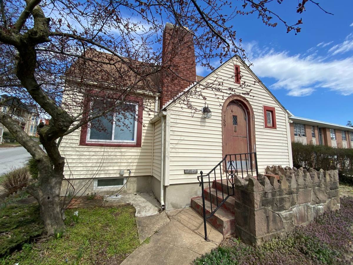 House for rent at 759 Salem Ave, York, PA 17401