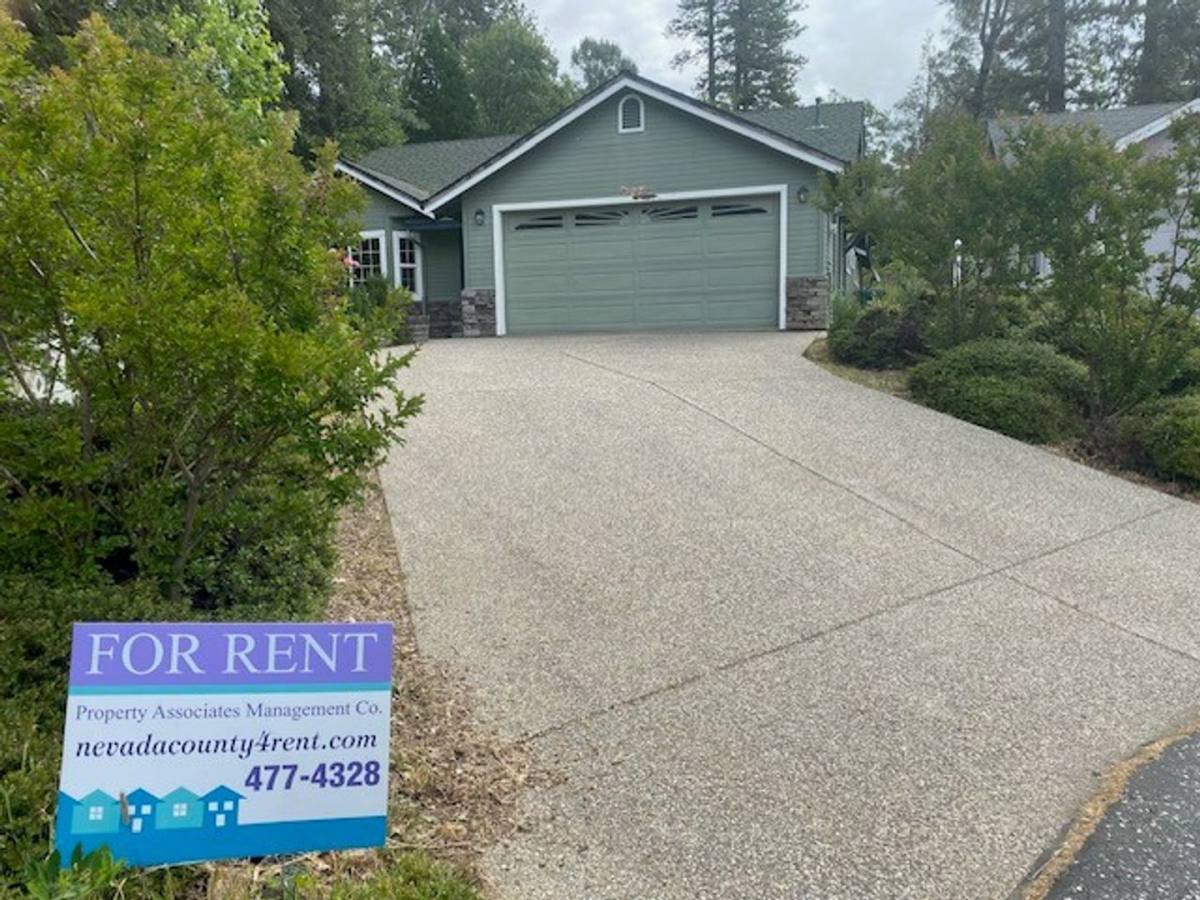 House for rent at 464 Glenwood Pines Court, Grass Valley, CA 95945