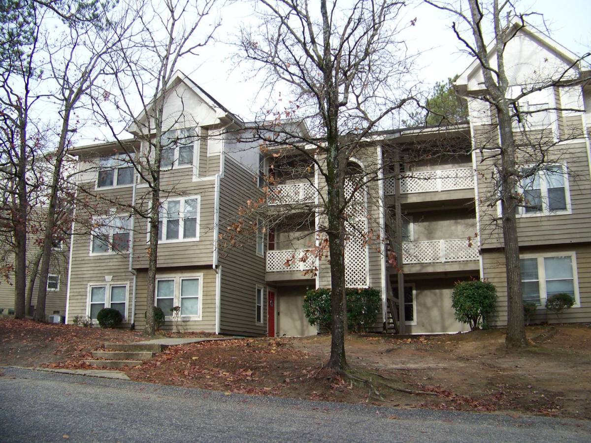 Condo for rent at 1006-2 Woodcreek Dr, Fayetteville, NC 28314