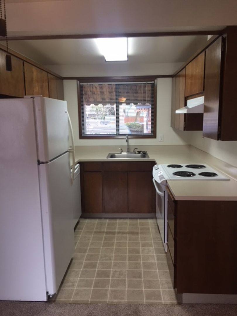 Apartment for rent at 1826 NE Schuyler St, Portland, OR 97212