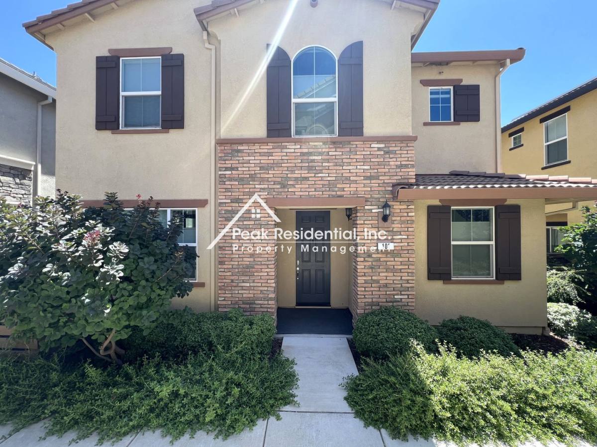 House for rent at 101 Huddlestone Circle, Roseville, CA 95661