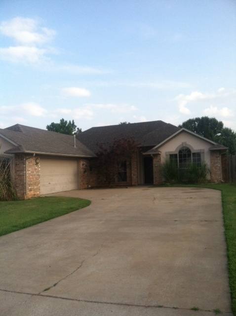 324 Ridgemont Ave, Lowell, AR 72745