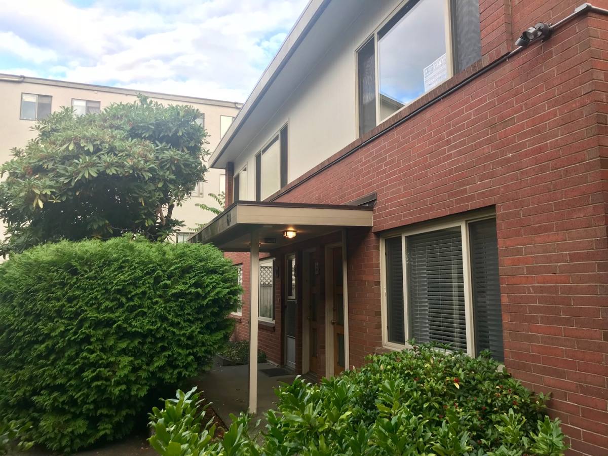 Apartment for rent at 611 N 50th St, Seattle, WA 98103