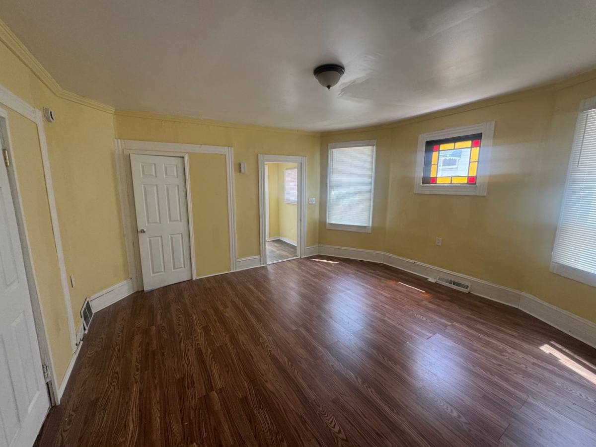 Apartment for rent at 3524 W 52nd St, Cleveland, OH 44102