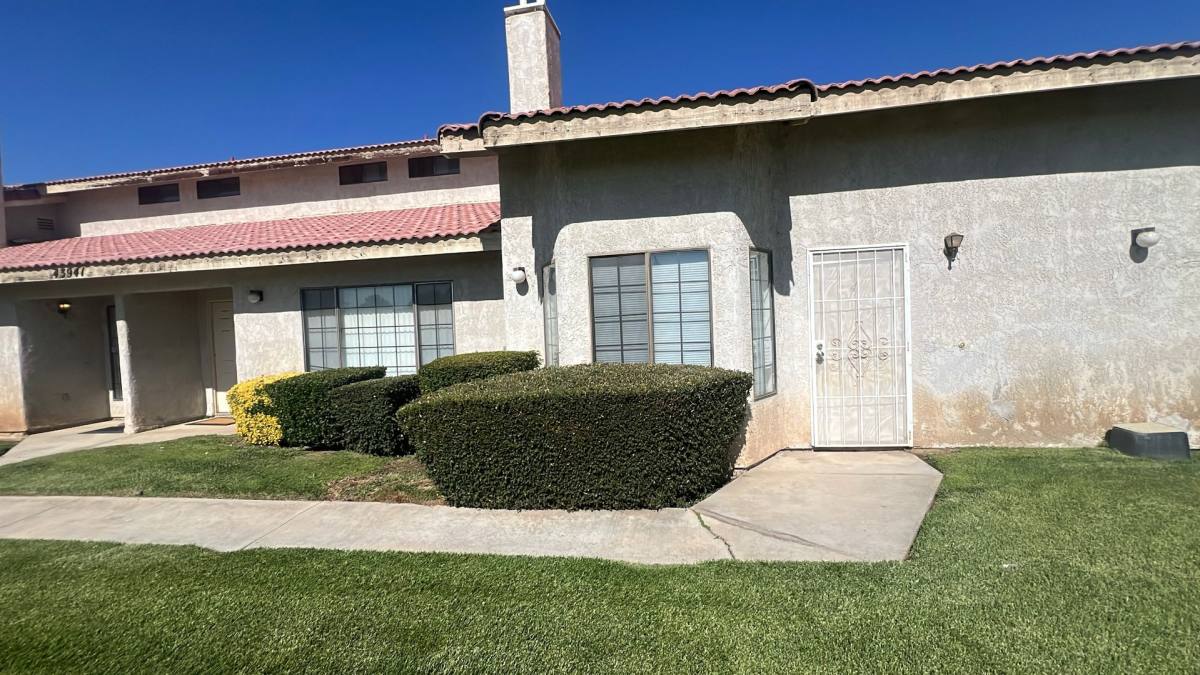 Apartment for rent at 43941 18th St E, Lancaster, CA 93535