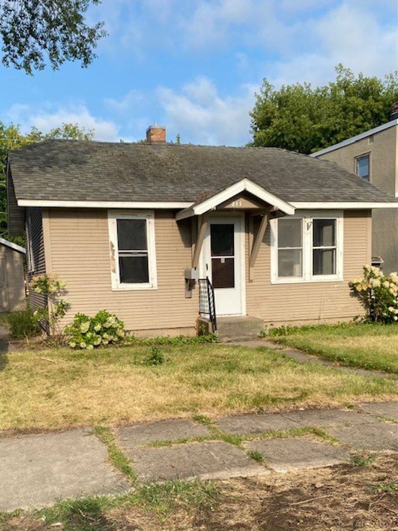 House for rent at 211 4th Ave NE, Brainerd, MN 56401