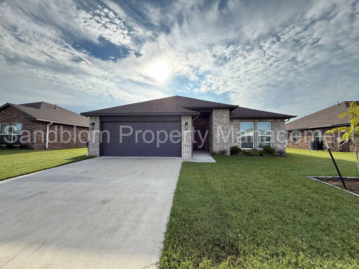 House for rent at 4027 S 150th E Ave, Tulsa, OK 74134