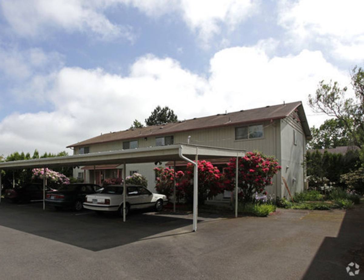 Apartment for rent at 2365 Cal Young Rd, Eugene, OR 97401