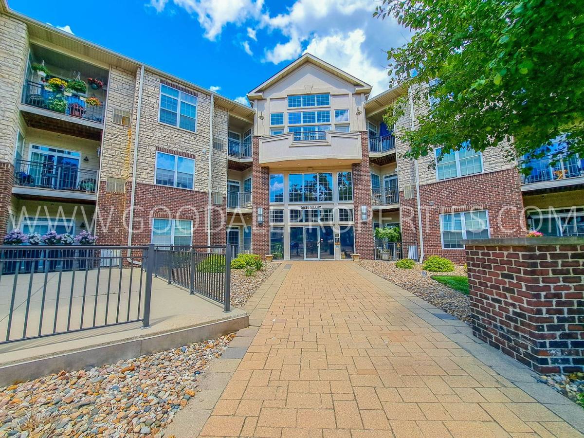 Condo for rent at 3031 Grand Ave, Des Moines, IA 50312