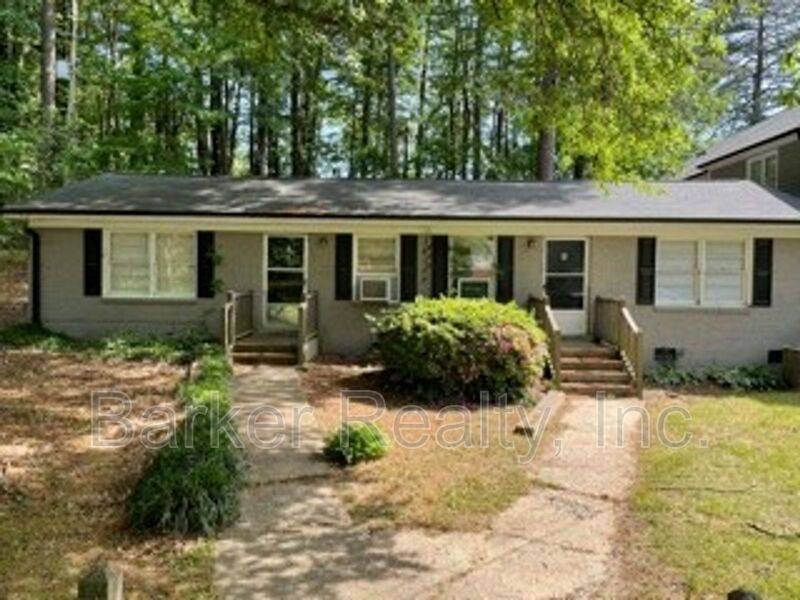 Apartment for rent at 3917 Greenleaf St #B, Raleigh, NC 27606