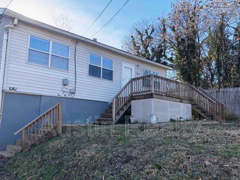 House for rent at 7064 Mitchell Ave, Saint Louis, MO 63117