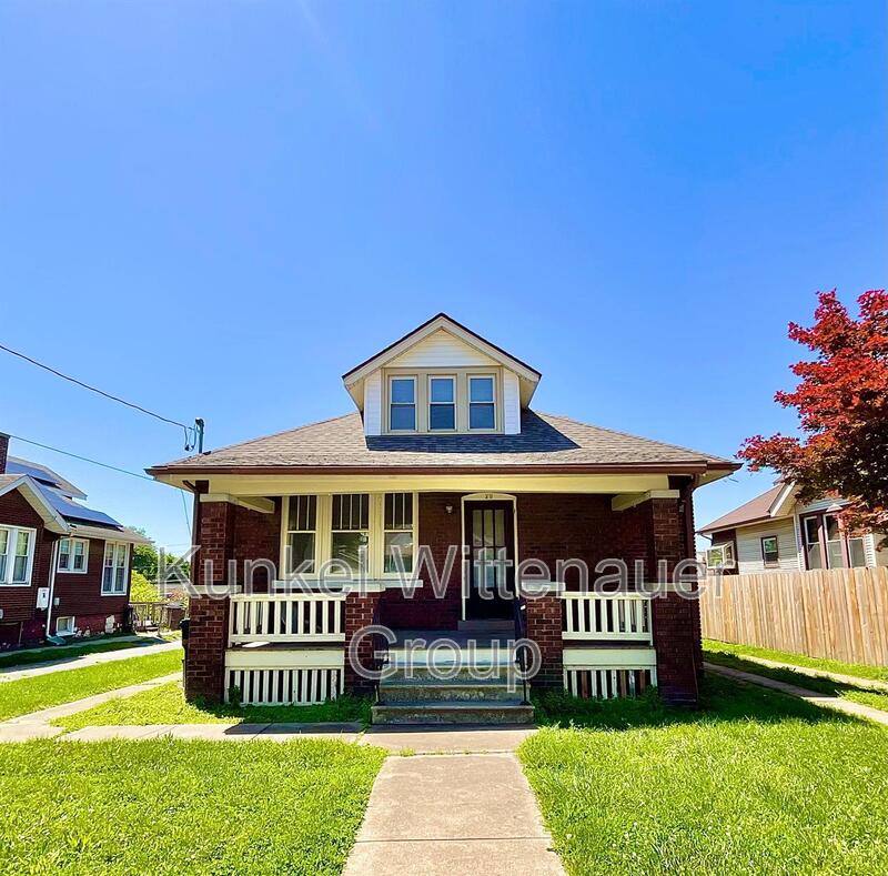 House for rent at 20 N 28th St, Belleville, IL 62221