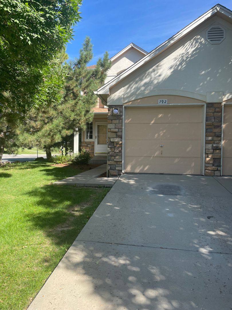 Townhouse for rent at 792 Gateway Circle, Lafayette, CO 80026