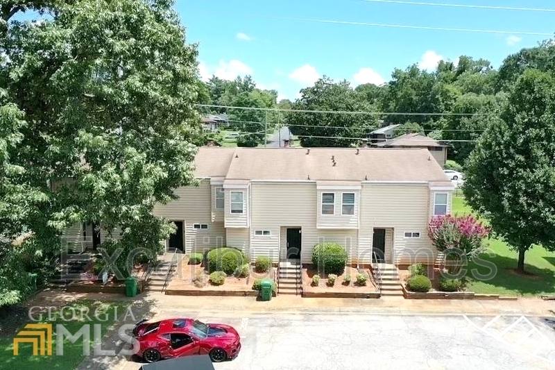 Townhouse for rent at 2016 Oak Park Lane, Decatur, GA 30032