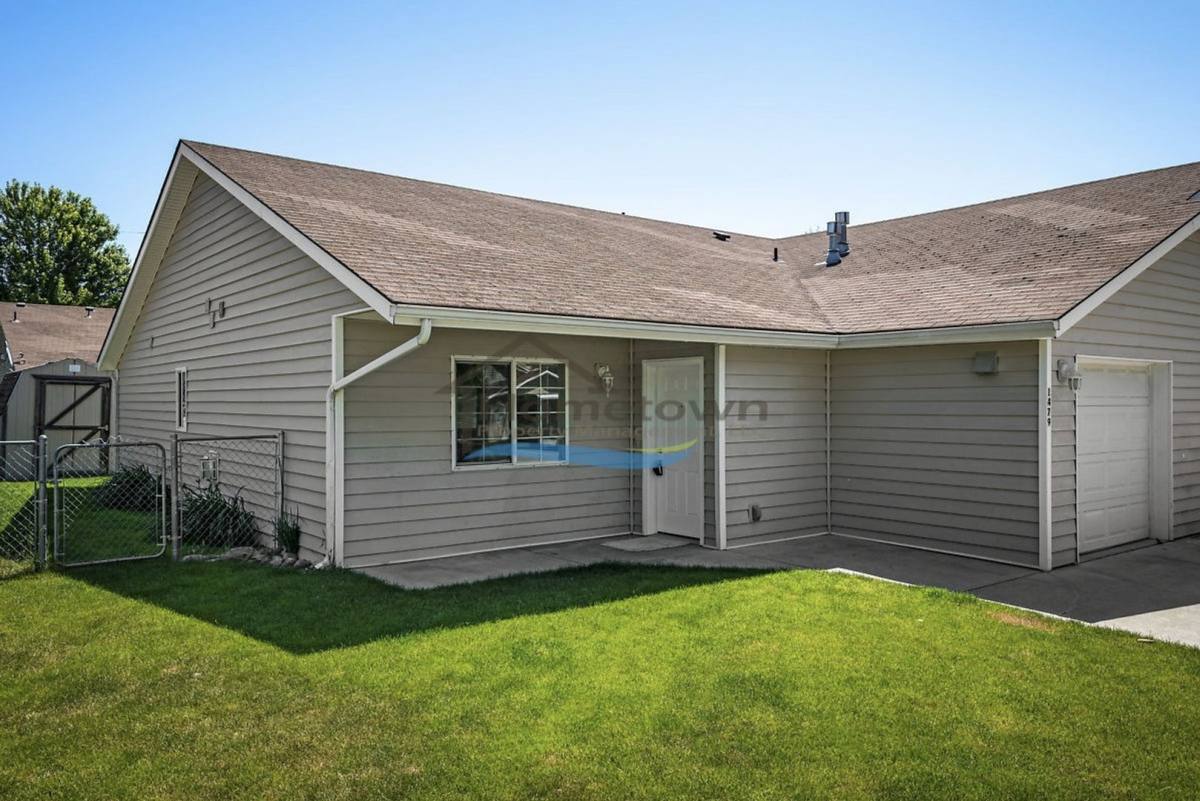 1479 E Peggy Lp, Coeur D Alene, ID 83815