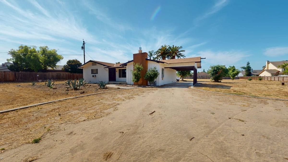 House for rent at 2060 Gettysburg Ave, Clovis, CA 93611