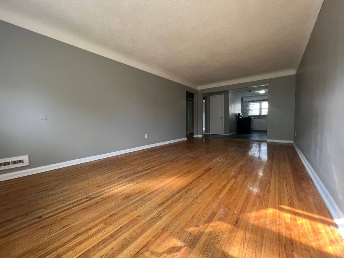Townhouse for rent at 3717 Regent Ave N, Minneapolis, MN 55422