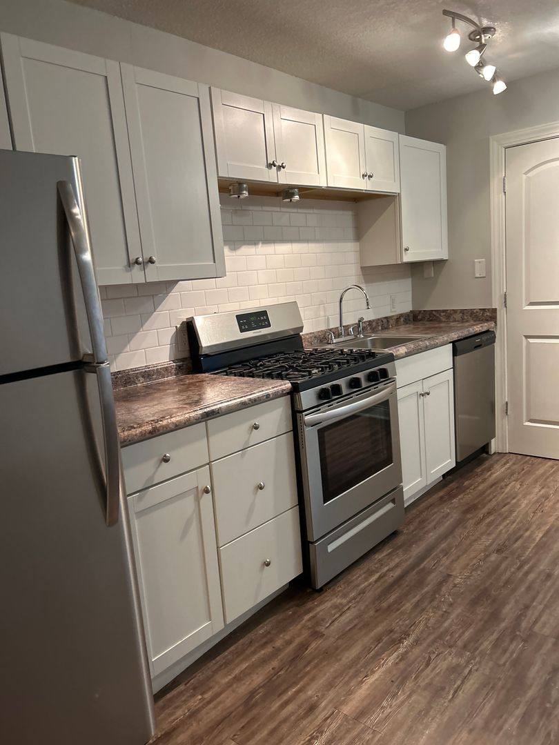 Apartment for rent at 1208 SE First St, Evansville, IN 47713