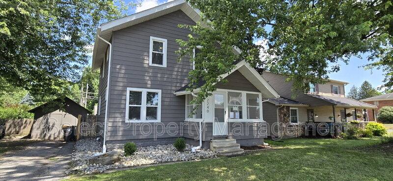 House for rent at 2240 Nuttman Ave, Fort Wayne, IN 46809
