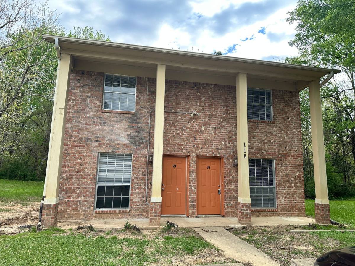Apartment for rent at 118 B Pinebrook Place, Longview, TX 75601