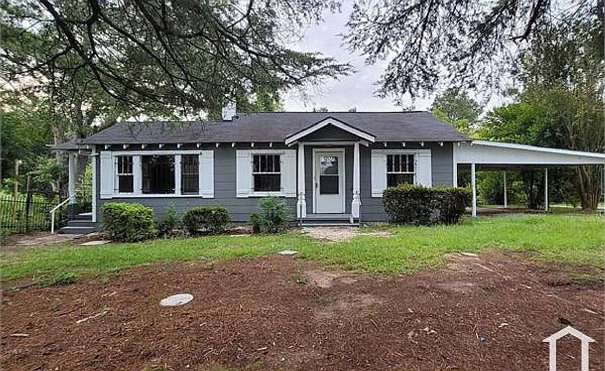 House for rent at 804 Columbia College Dr, Columbia, SC 29203