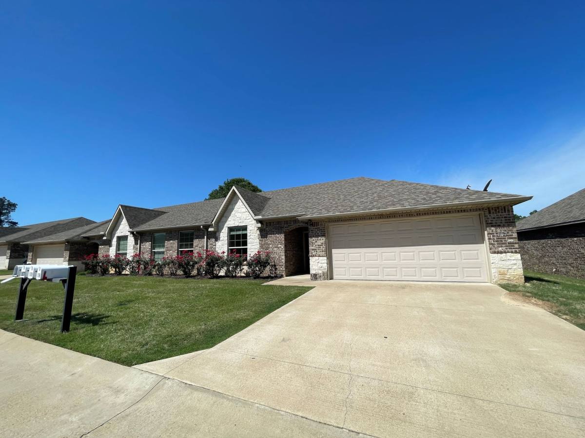 Apartment for rent at 1750 Centennial Parkway, Tyler, TX 75703
