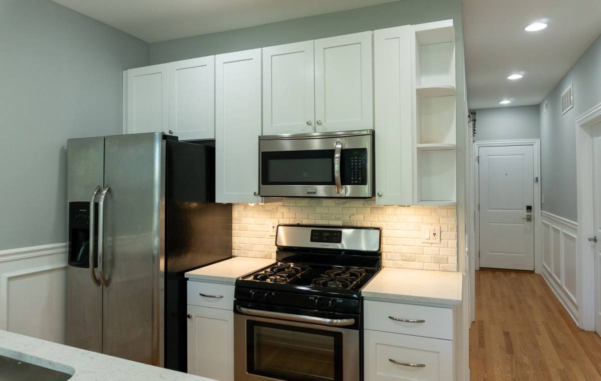 Apartment for rent at 2908 N Dawson, Chicago, IL 60618