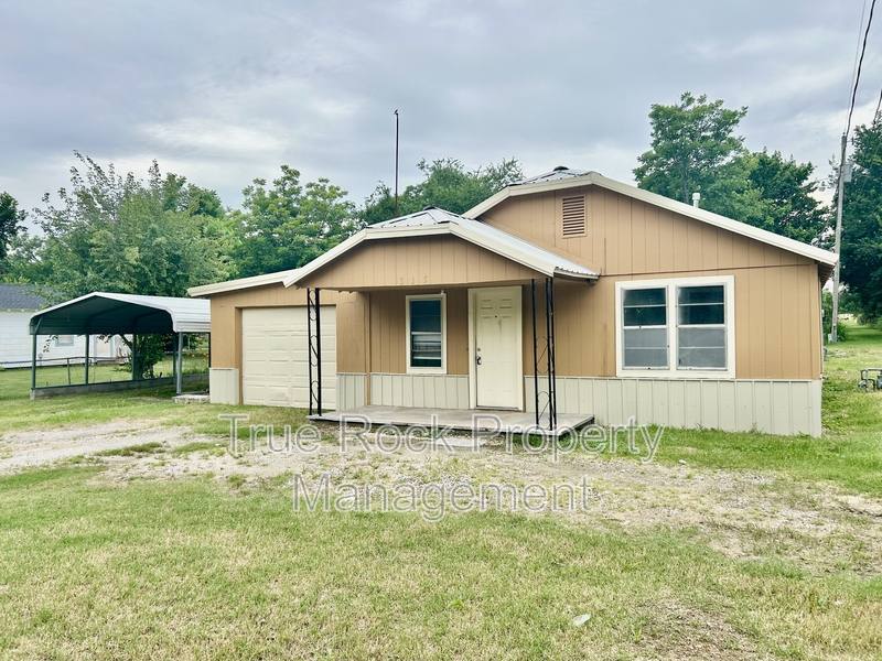 House for rent at 315 N Bluff Ave, Ada, OK 74820