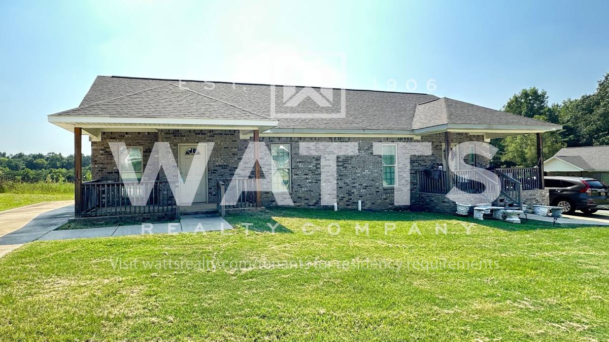 Townhouse for rent at 1428 Magnolia Dr, Birmingham, AL 35214
