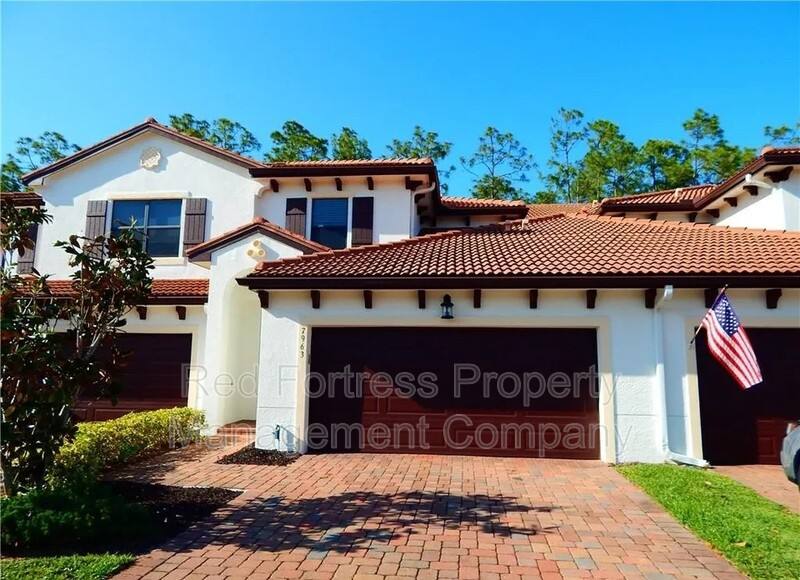 Townhouse for rent at 7963 Bristol Circle, Naples, FL 34120