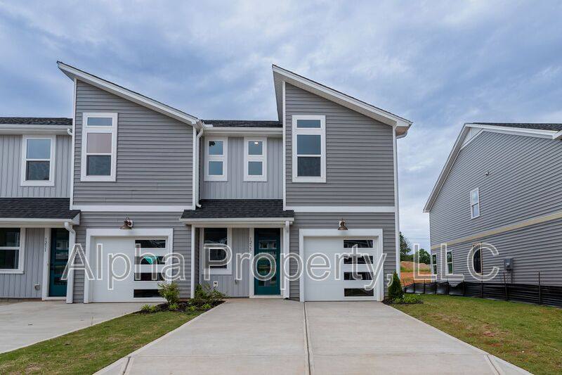 Townhouse for rent at 1235 Westgate Village Dr, Spartanburg, SC 29301