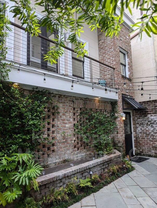 Apartment for rent at 112 W Gaston St #CARRIAGE, Savannah, GA 31401