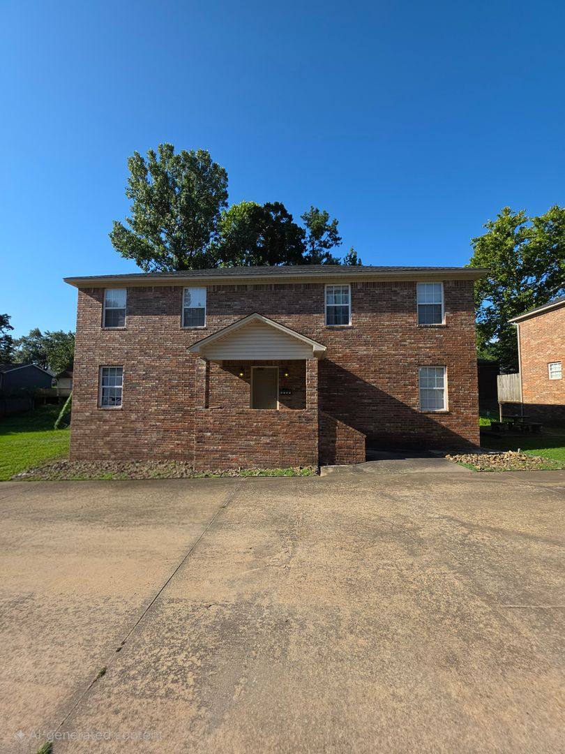 Apartment for rent at 120 E Carthage Ave, Russellville, AR 72801