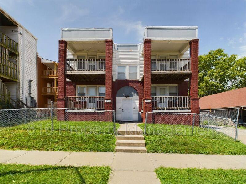Apartment for rent at 2936 Flora Ave #1S, Kansas City, MO 64109