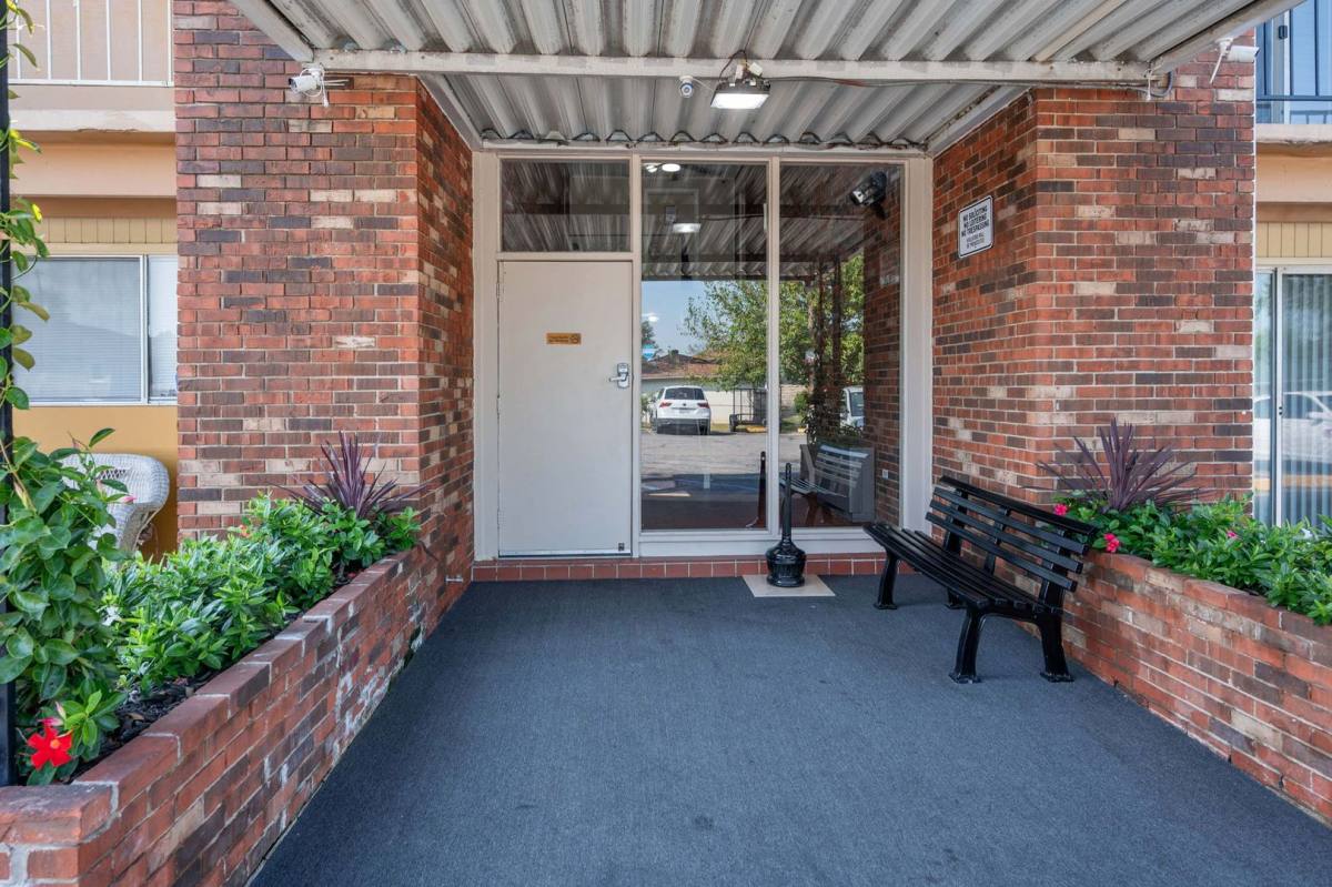 Apartment for rent at 3508 Fern Lea Rd, Louisville, KY 40216