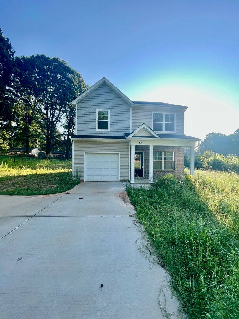 House for rent at 467 Elm St, Lincolnton, NC 28092