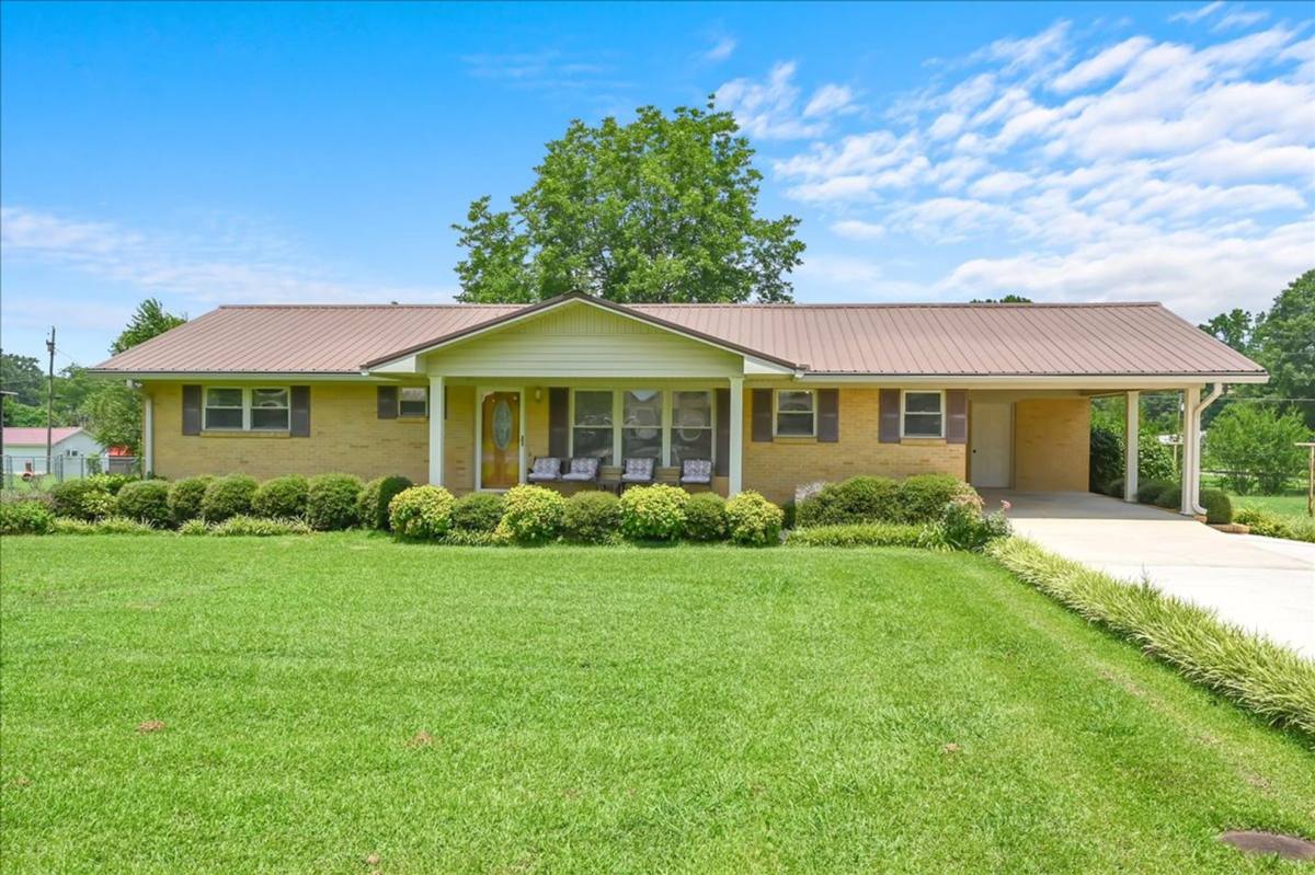 House for rent at 1208 Spruce St, Hanceville, AL 35077