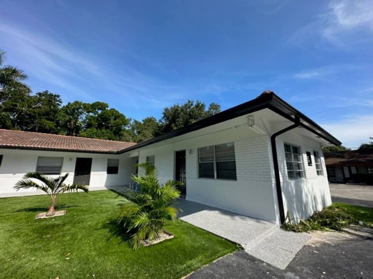 Apartment for rent at 3315-3331 SW 15th Ave, Fort Lauderdale, FL 33315