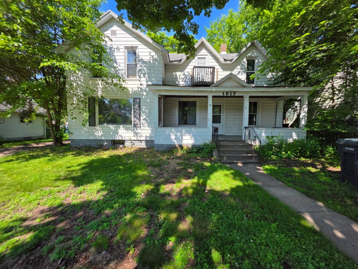 Apartment for rent at 1812 Kendall St, Eau Claire, WI 54703
