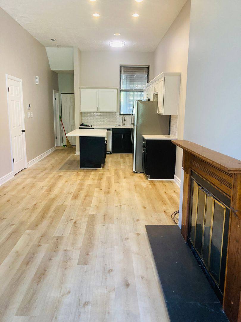 Apartment for rent at 1419 N Franklin St, Pittsburgh, PA 15233