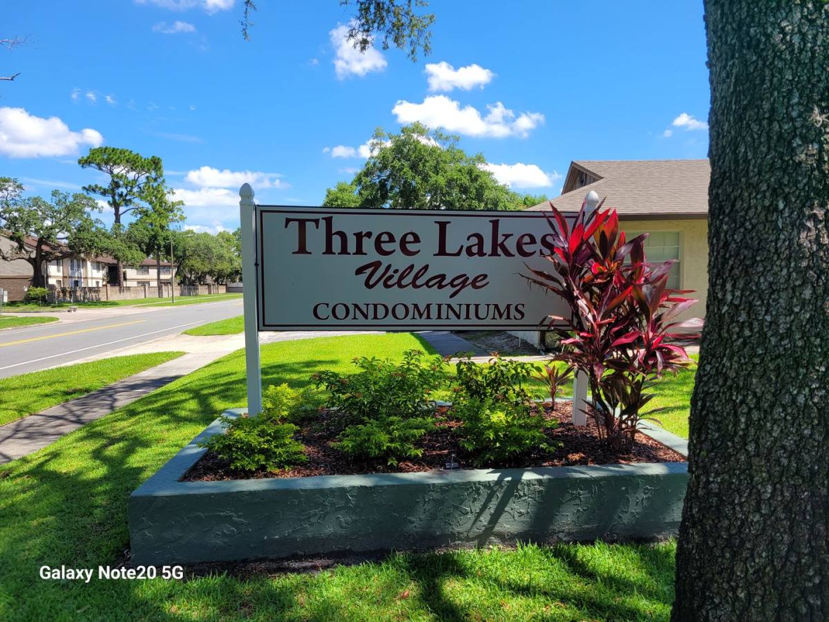Townhouse for rent at 4502 Lighthouse Circle #14, Orlando, FL 32808