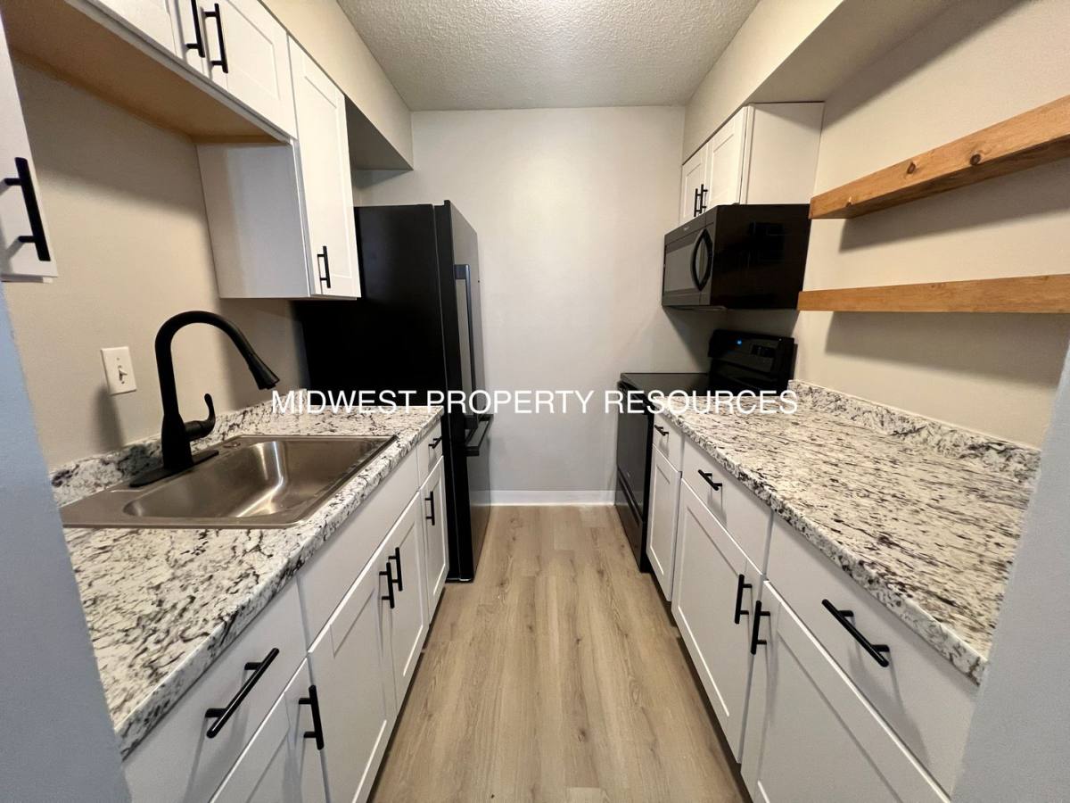 Apartment for rent at 971 NW Colbern Rd, Lees Summit, MO 64086