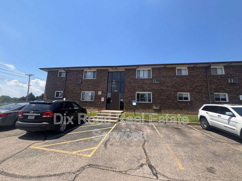Apartment for rent at 426 Bellbrook Ave #5, Xenia, OH 45385