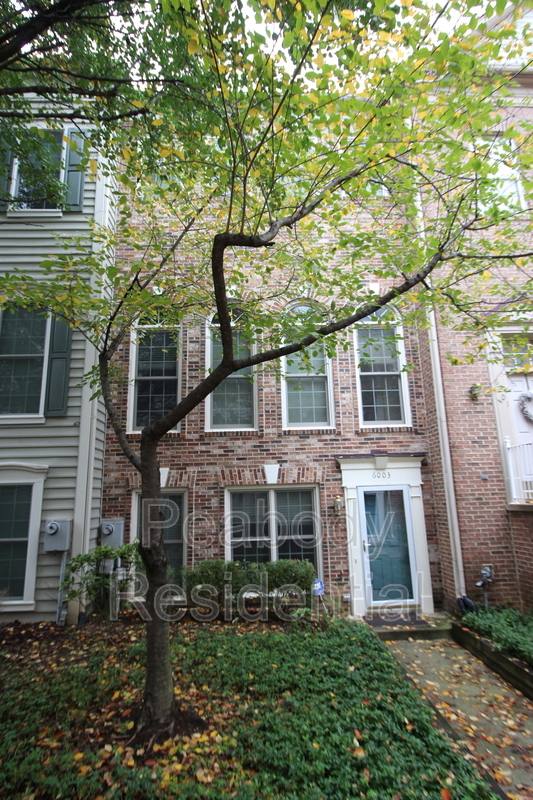 Townhouse for rent at 6003 Ricketts Walk, Alexandria, VA 22312