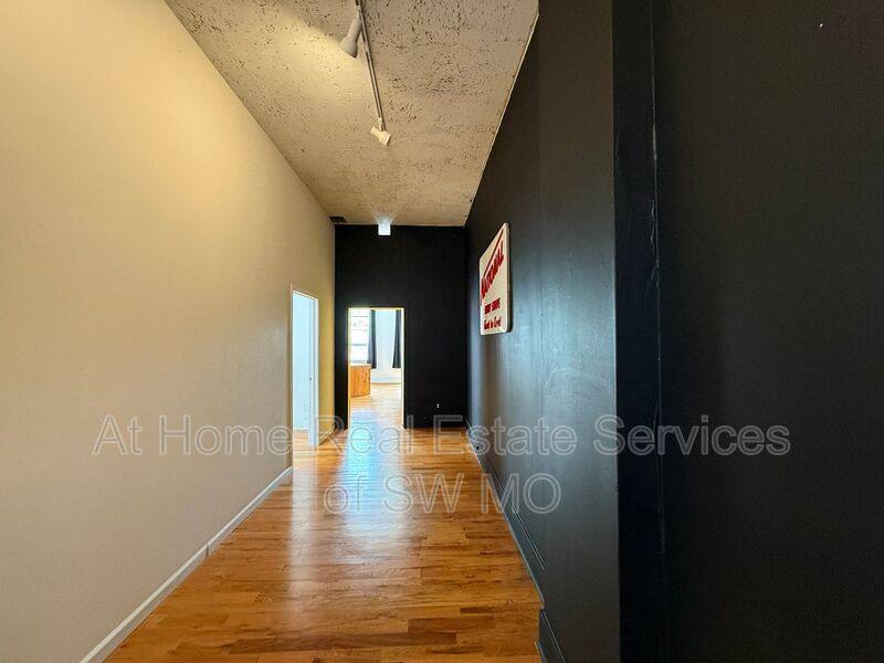 Apartment for rent at 2185 W Park Central, Springfield, MO 65806