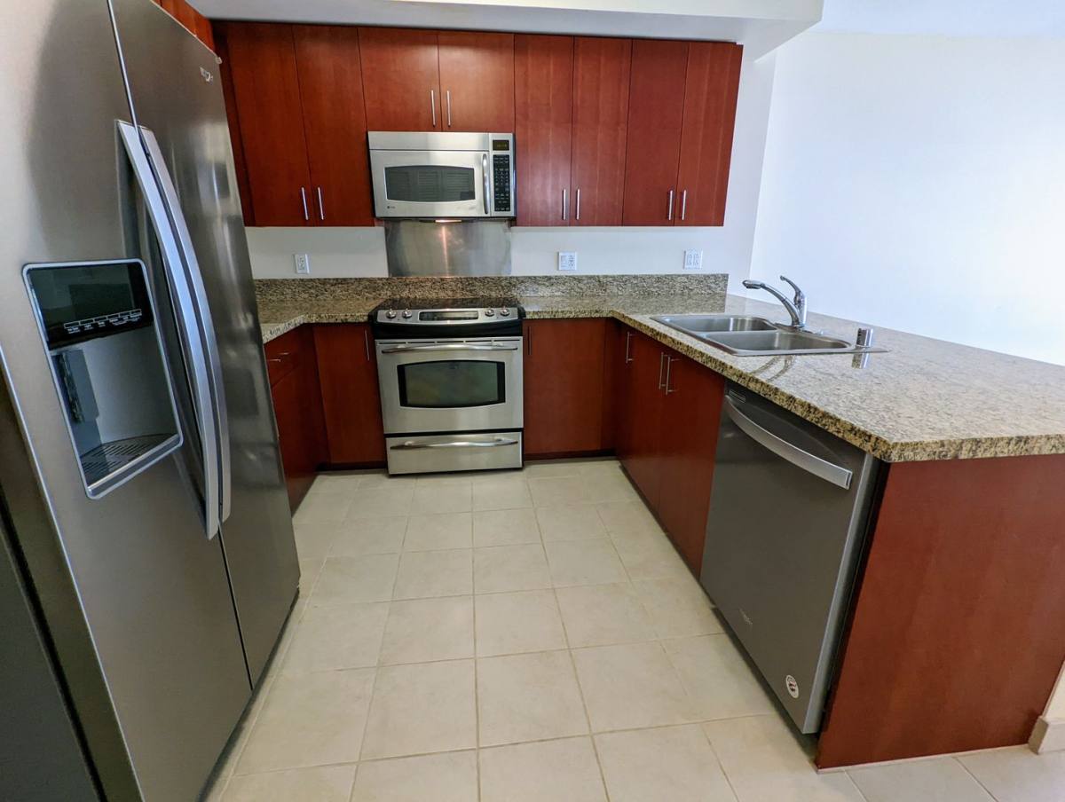 Apartment for rent at 909 Kapiolani Blvd, Honolulu, HI 96814