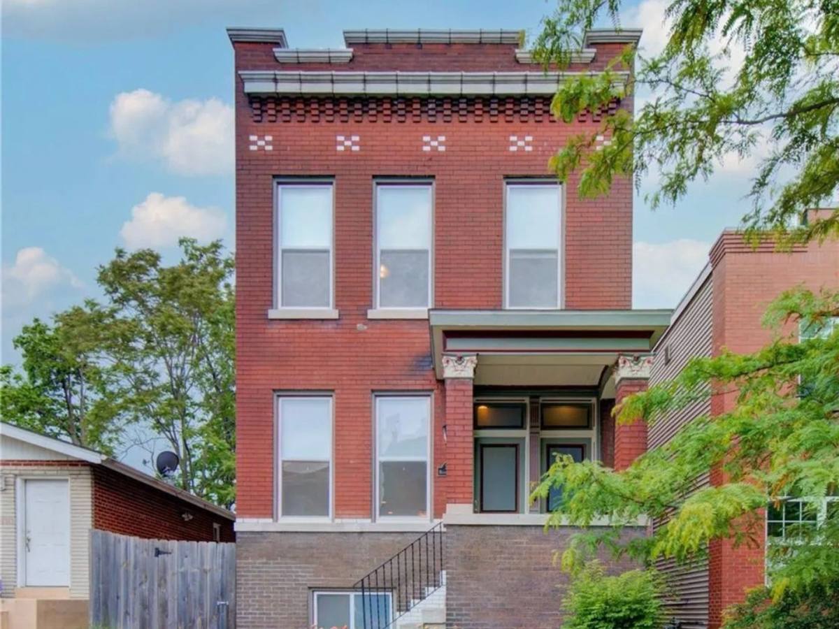 House for rent at 3429 Missouri Ave, Saint Louis, MO 63118