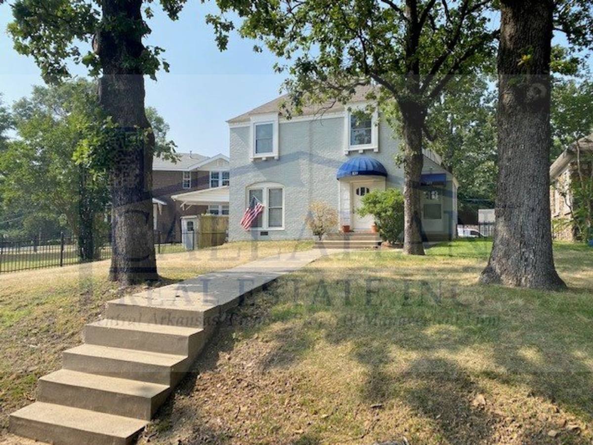 Apartment for rent at 137 Crestview Rd, North Little Rock, AR 72116