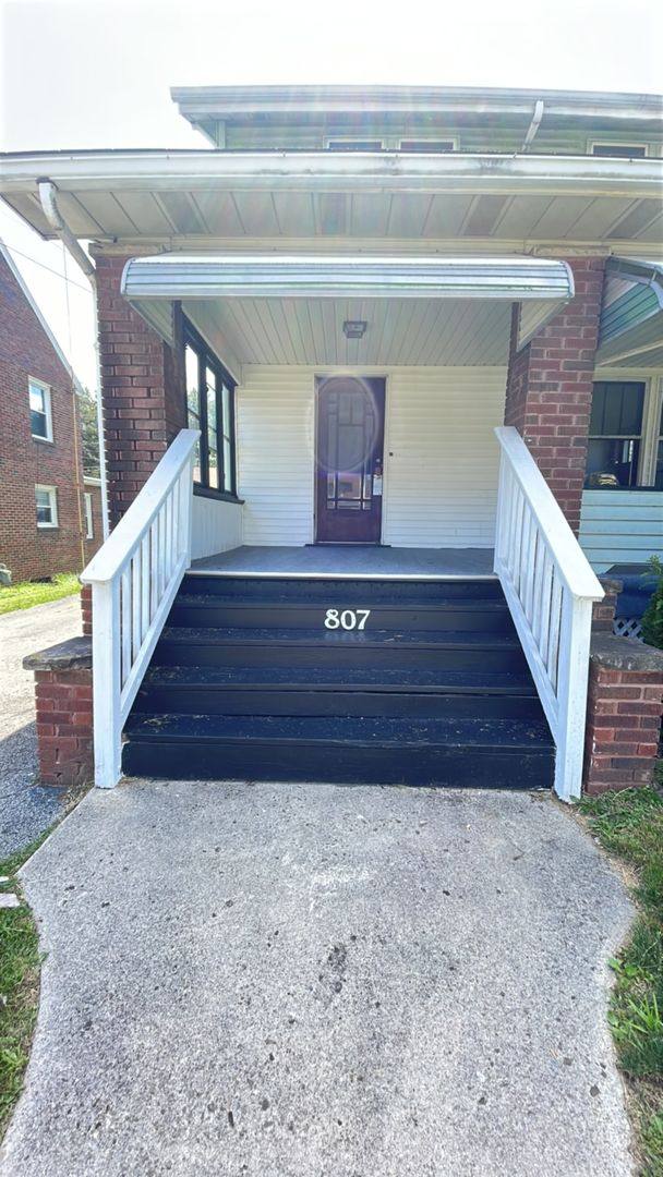 House for rent at 807 Wilmington Rd, New Castle, PA 16101